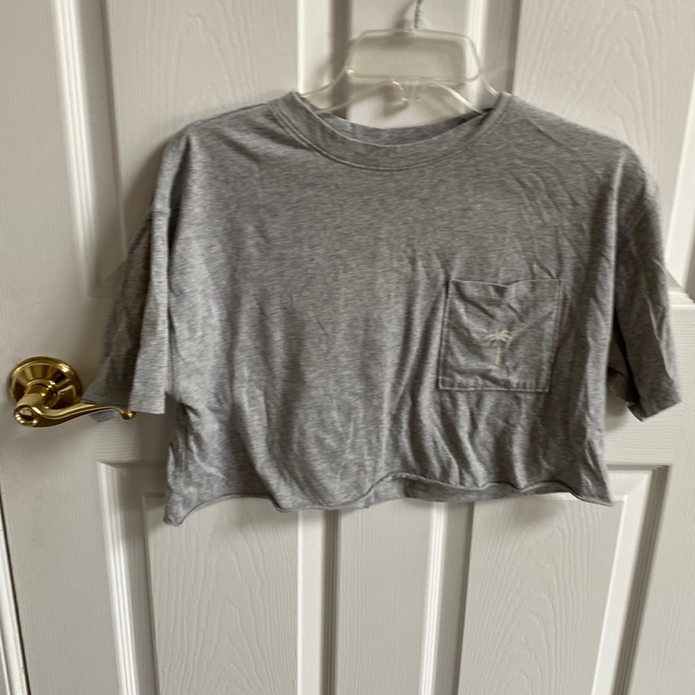 Girls gray T-shirt with pocket